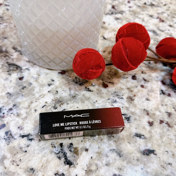 MAC Cosmetics special edition 408 love me lipstick /NWB - Picture 4 of 5